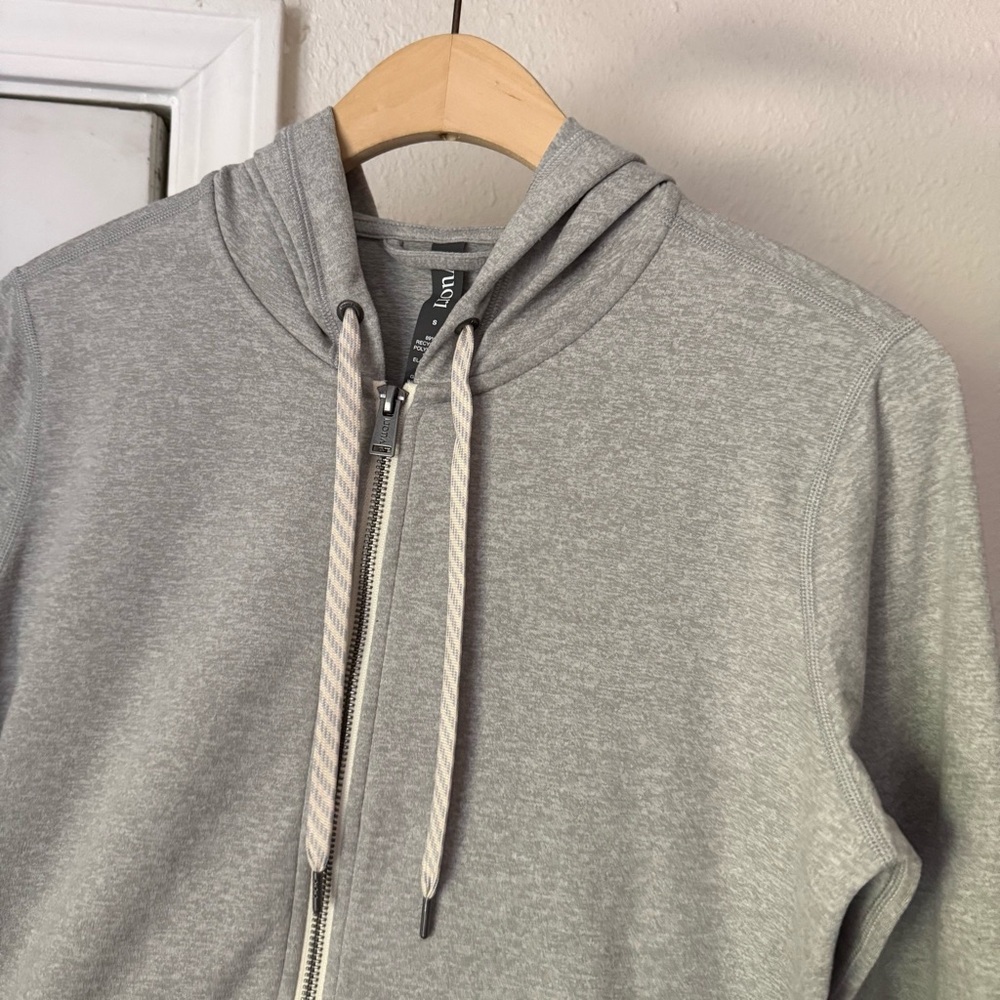 VUORI heather grey athletic knit long sleeve full zip hoodie sweater - Picture 5 of 7